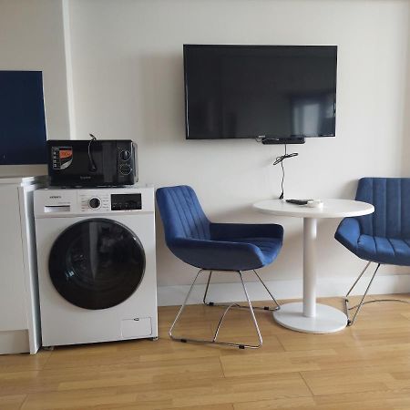Orbi City Apartment Batumi Bagian luar foto