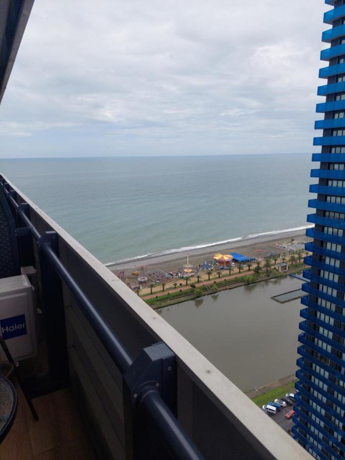 Orbi City Apartment Batumi Bagian luar foto