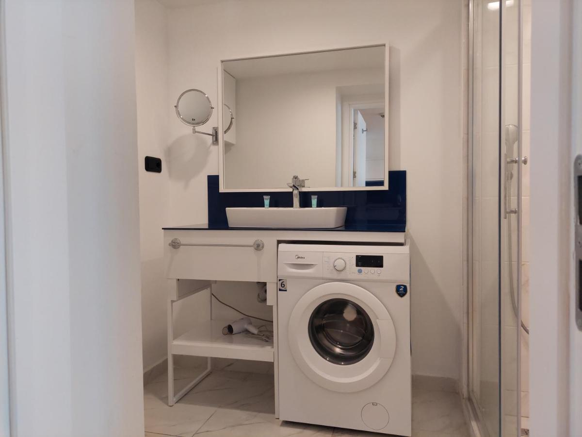 Orbi City Apartment Batumi Bagian luar foto