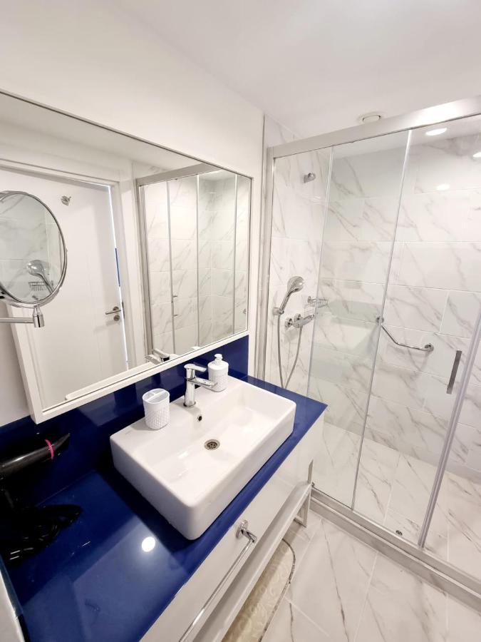 Orbi City Apartment Batumi Bagian luar foto