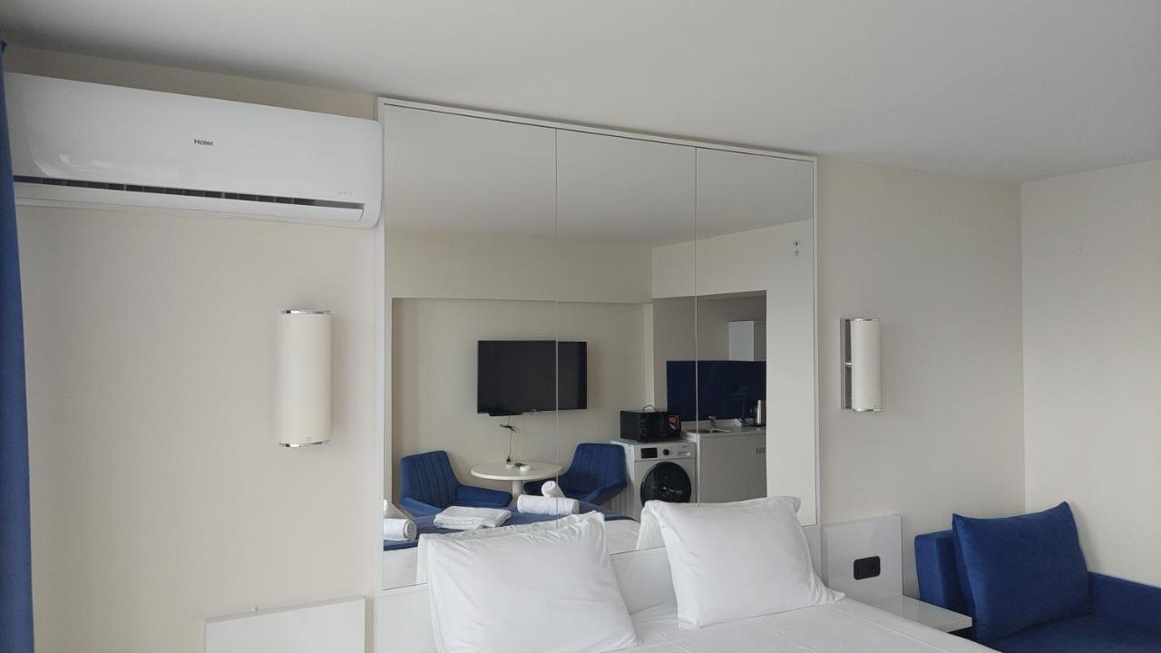 Orbi City Apartment Batumi Bagian luar foto